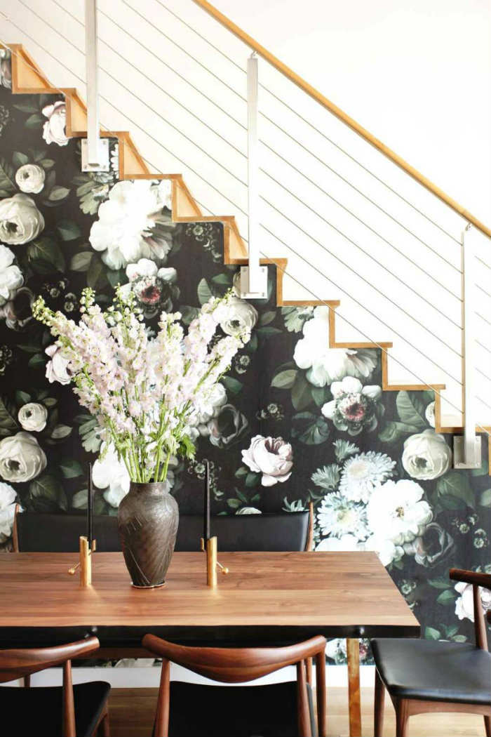 ταπετσαρια σε σκαλες