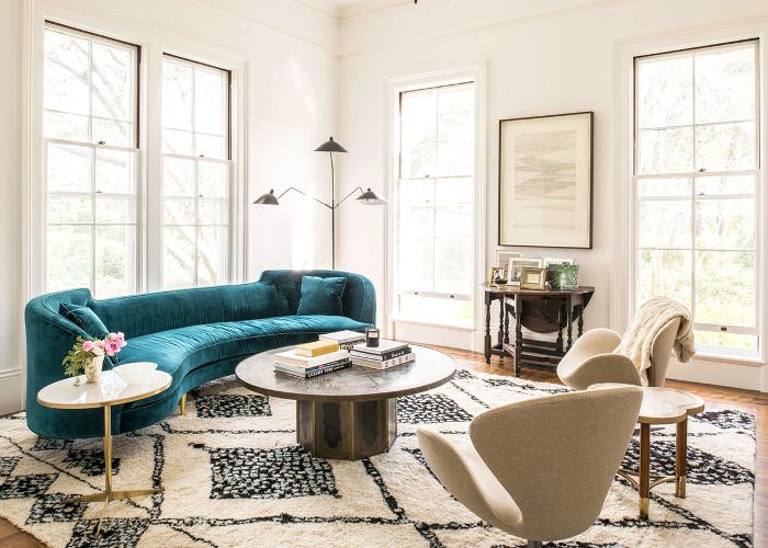 μοντερνο σαλονι 2019 βελουδινος καναπες διακοσμηση