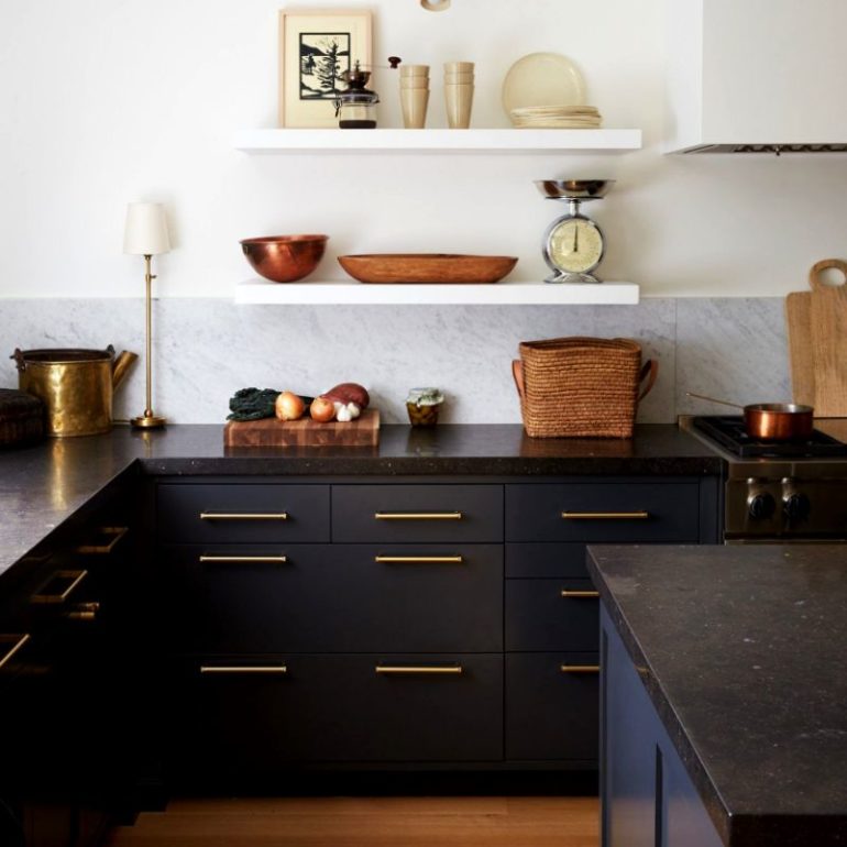 μαυρες κουζινες μαυρη κουζινα μαυρα ντουλαπια ιδεες βαψιμο φωτογραφιες 2019 κουζινες ιδεες