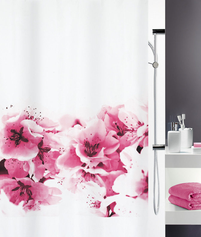 Ποιότητα: 100% Polyester Διαστάσεις: 180Πx200Υ Τύπος: Κουρτίνες Με Κρίκους Τεμάχια: 1 Υφασμάτινη Κουρτίνα Μπάνιου 180Πx200Υ Κάντε το μπάνιο σας πιο όμορφο και μοδάτο με μια κουρτίνα Spirella. Επιλέξτε από μια πληθώρα σχεδίων και συνδυάστε την με το μπάνιο σας! Η διάσταση της κουρτίνας είναι ιδανική για μπανιέρα