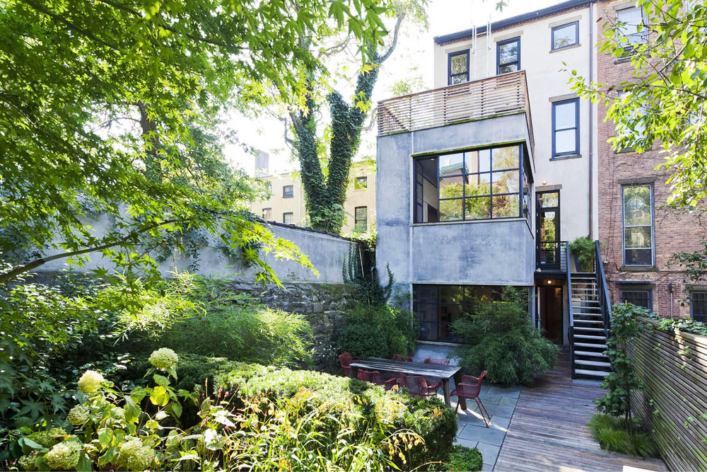 διακοσμηση αυλης σπιτιου ιδεες φωτογραφιες διαμορφωση αυλη με γλαστρες με πετρα χωριο κηπος