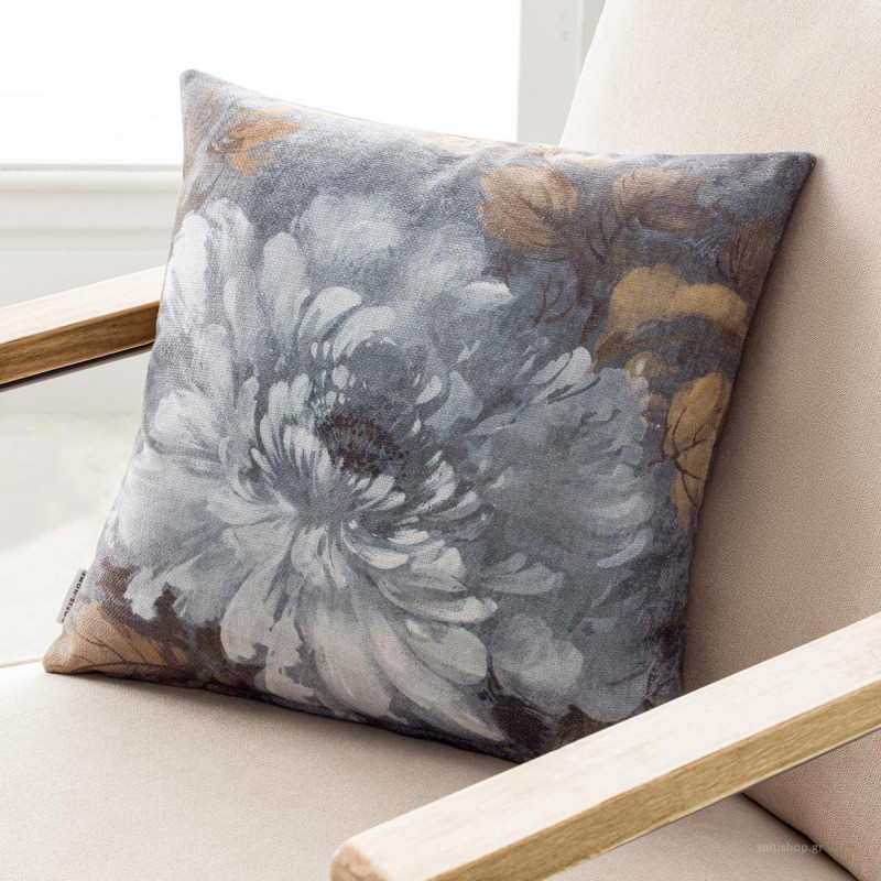 Διακοσμητική μαξιλαροθήκη σε γκρι χρώμα και φλοράλ σχέδιο. Κατασκευασμένη από μαλακό και βαρύ βαμβακερό ύφασμα με ανεξίτηλο τύπωμα και στις δύο πλευρές.