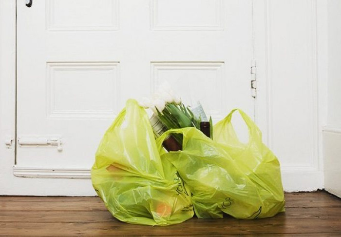 σακουλες σουπερ μαρκετ ψωνια απολυμανση κορονοιος συσκευασιες