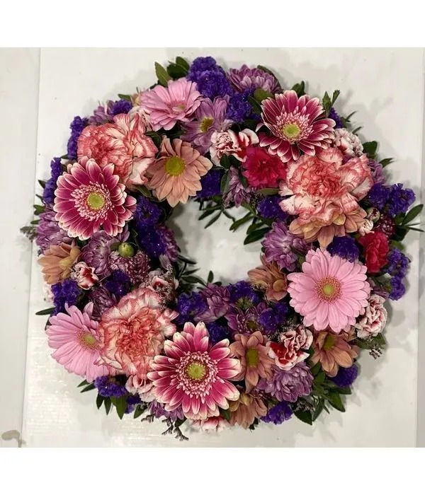 στεφανι πορτας εισοδου διακοσμητικο λουλουδια ανοιξιατικο εξωπορτας πρωτομαγια πρωτομαγιατικο λουλουδια μαγιατικο πολυχρωμο