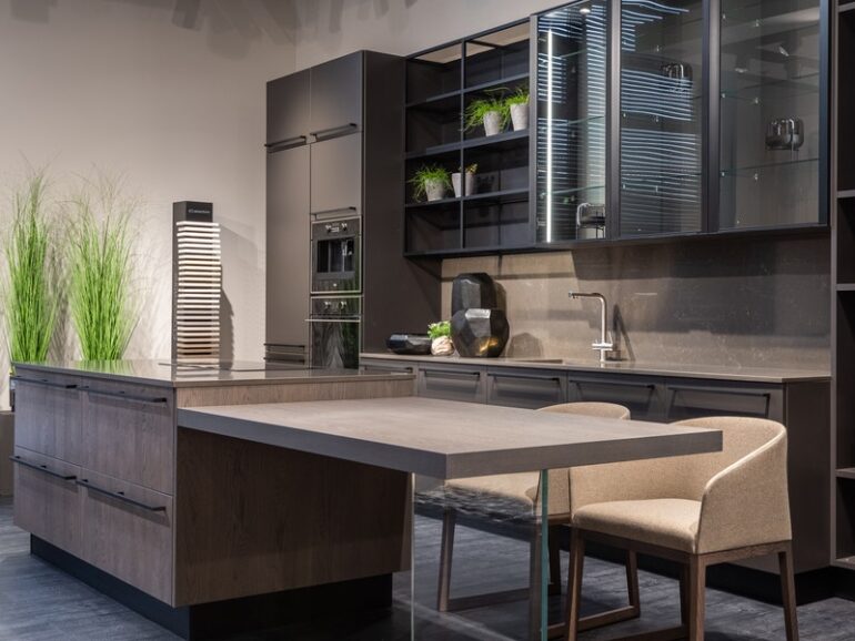 ανακαινιση σπιτιου ολικη ανακαινιση ανακαινιση κουζινας ανακαινιση μπανιου ανακαινιση σαλονιου ανακαινιση δαπεδου κουφωματων ανακαινιση κρεβατοκαμαρας βαψιμο σπιτιου