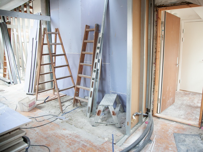 ανακαινιση σπιτιου ολικη ανακαινιση ανακαινιση κουζινας ανακαινιση μπανιου ανακαινιση σαλονιου ανακαινιση δαπεδου κουφωματων ανακαινιση κρεβατοκαμαρας βαψιμο σπιτιου