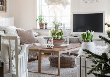 διακοσμηση εσωτερικων χωρων σαλονι 2022 2021 ιδεες φωτογραφιες μινιμαλ τασεις χειμωνας χριστουγεννα χειμωνιατικη διακοσμηση
