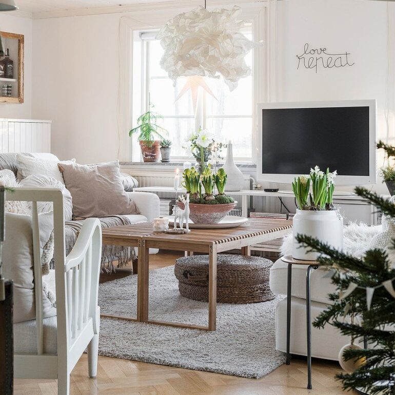 διακοσμηση εσωτερικων χωρων σαλονι 2022 2021 ιδεες φωτογραφιες μινιμαλ τασεις χειμωνας χριστουγεννα χειμωνιατικη διακοσμηση