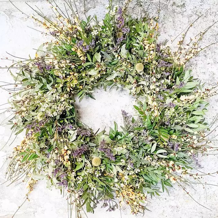 στεφανι πορτας εισοδου διακοσμητικο λουλουδια ανοιξιατικο εξωπορτας πρωτομαγια πρωτομαγιατικο λουλουδια μαγιατικο πολυχρωμο